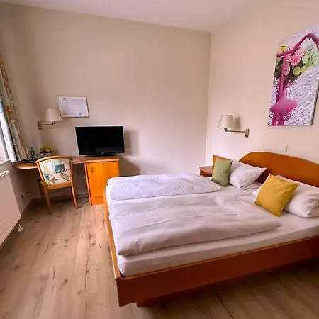 Vessens Hoff 3*