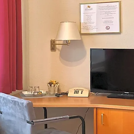 Vessens Hoff Hotel 3*