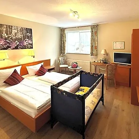 Vessens Hoff 3*